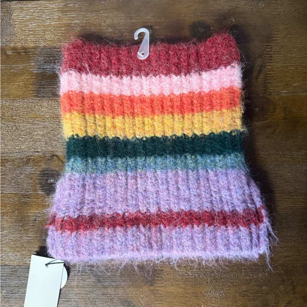 Sincerely Jules Beanie - Picture 2 of 4